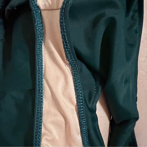 🌺3 FOR $20🌺 Doll & Co High Waist Bikini Bottom Hunter Green Matte M Swimwear - Picture 8 of 8
